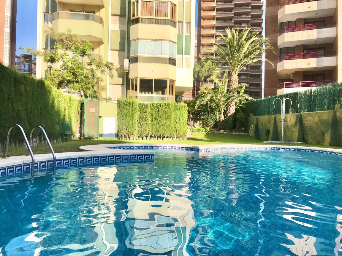 60 M² Apartamento ∙ 2 Habitaciones ∙ 4 Huéspedes - Benidorm