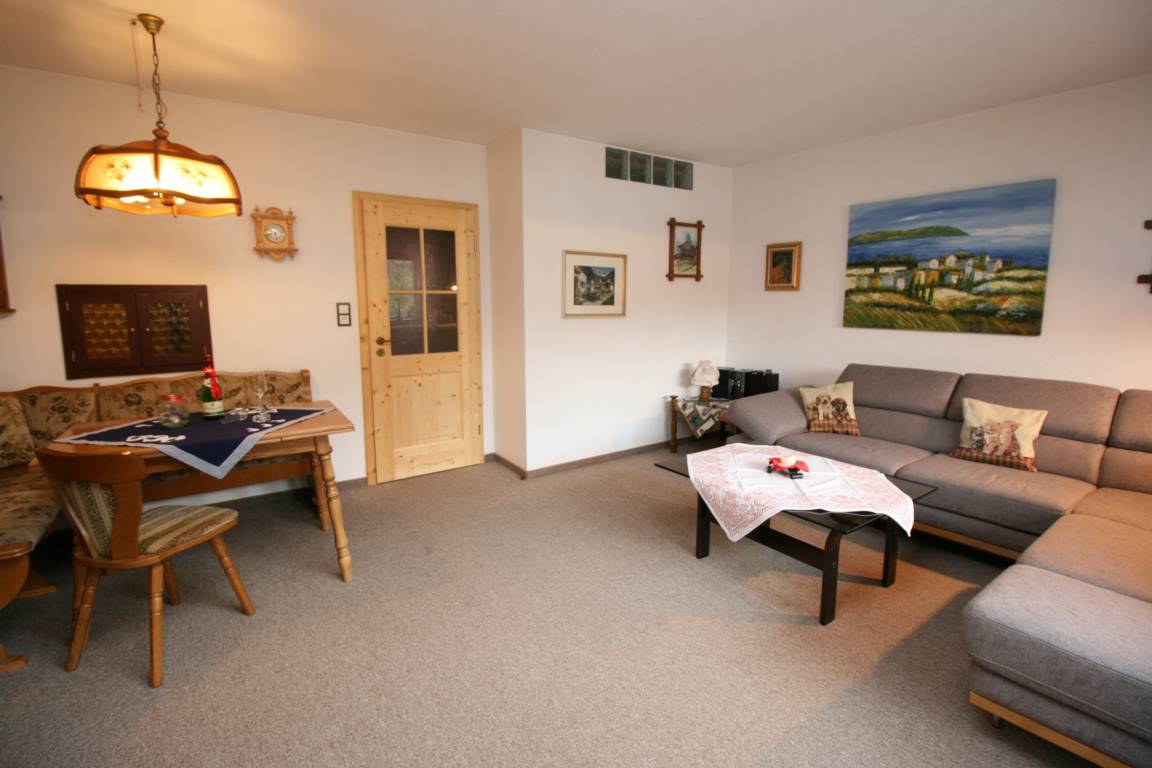 60 m² Ferienwohnung ∙ 2 Schlafzimmer ∙ 4 Gäste – Bild 2