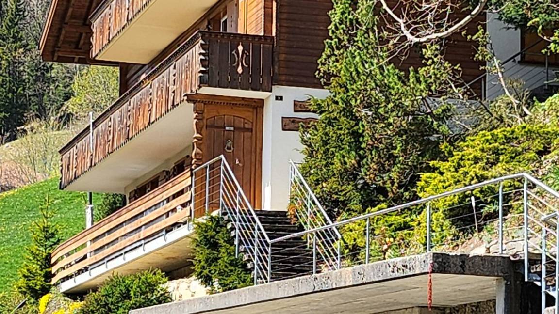80 M² Appartement ∙ 2 Slaapkamers ∙ 4 Gasten - Lenk