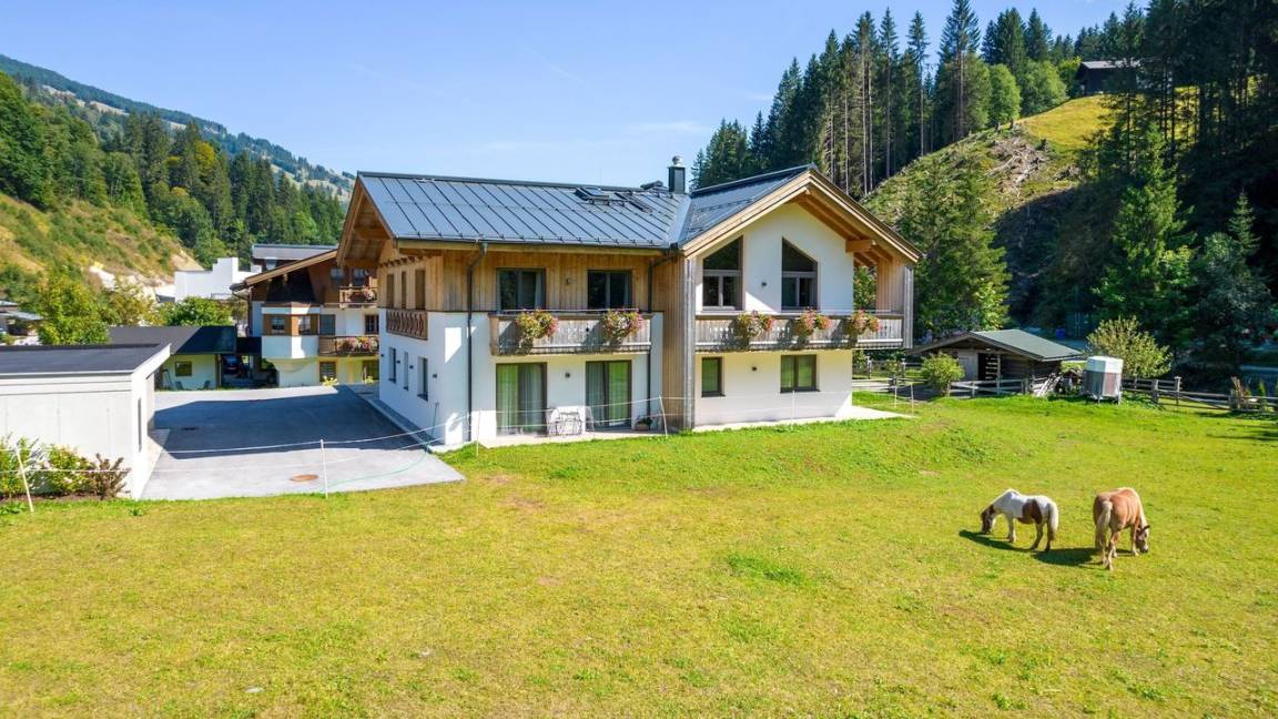 78 M² Ferienhaus ∙ 2 Schlafzimmer ∙ 8 Gäste - Saalbach
