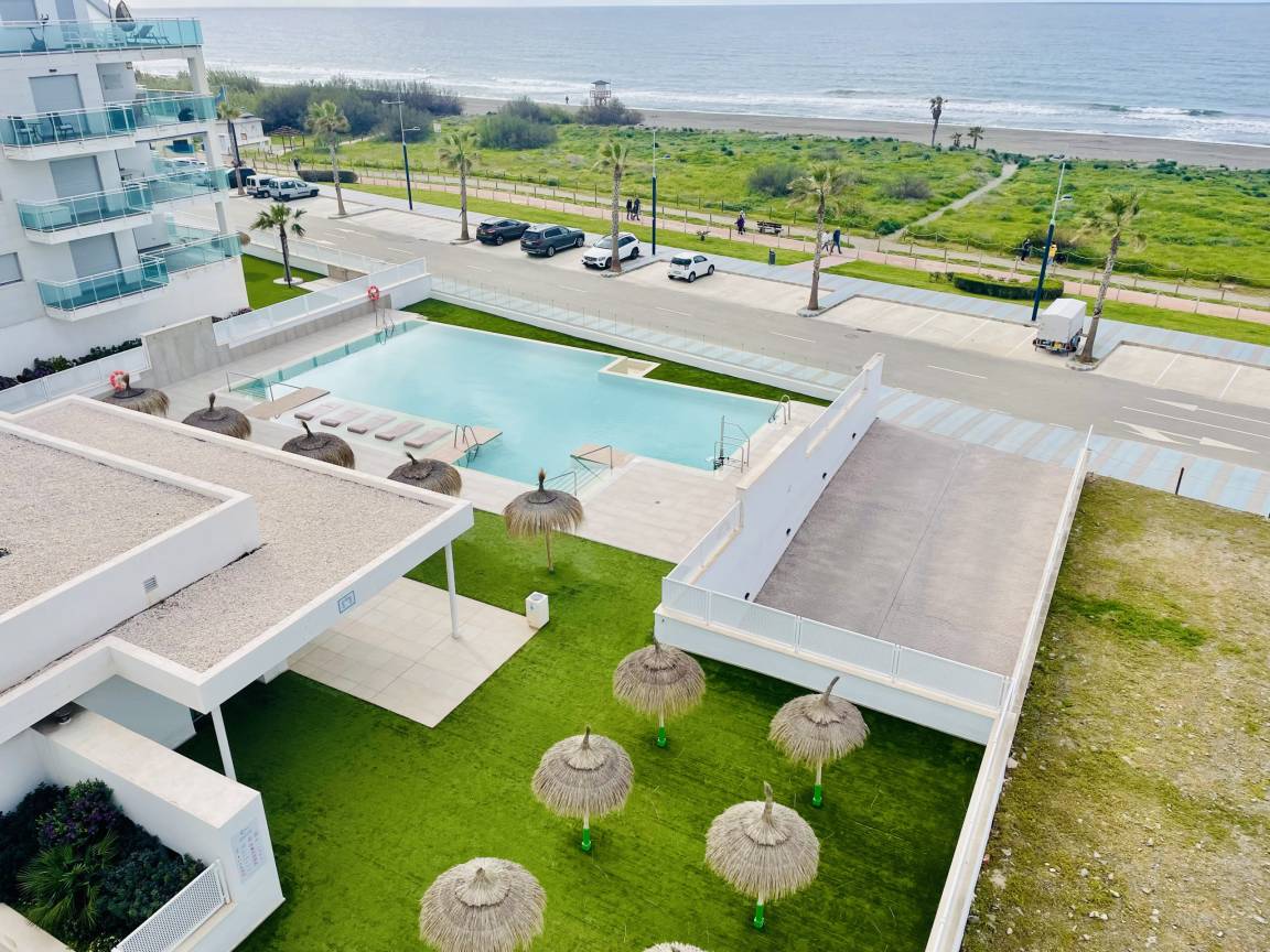 100 M² Appartement ∙ 2 Chambres ∙ 4 Personnes - Torrox