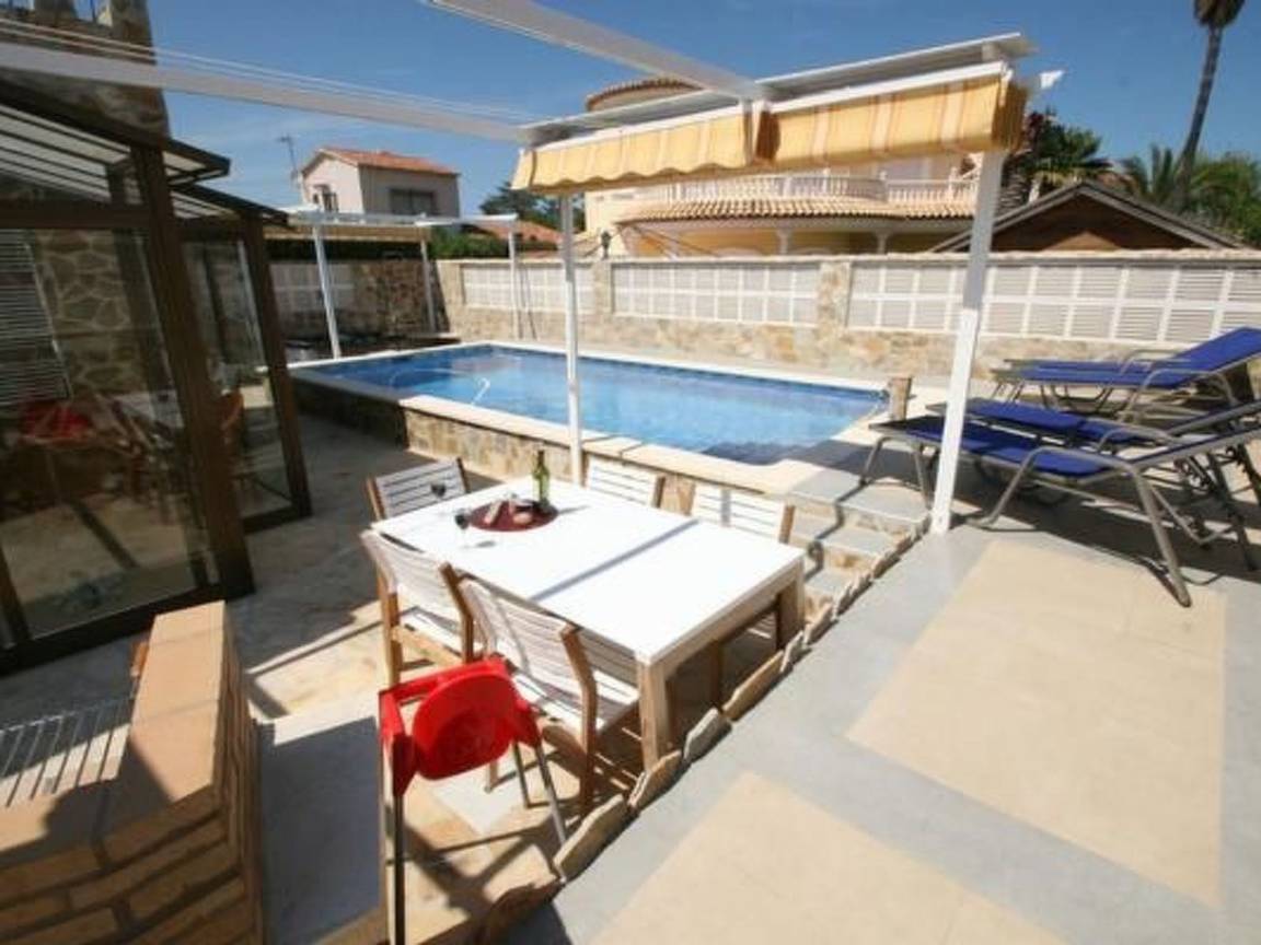 149 M² Apartment ∙ 1 Bedroom ∙ 10 Guests - Els Poblets