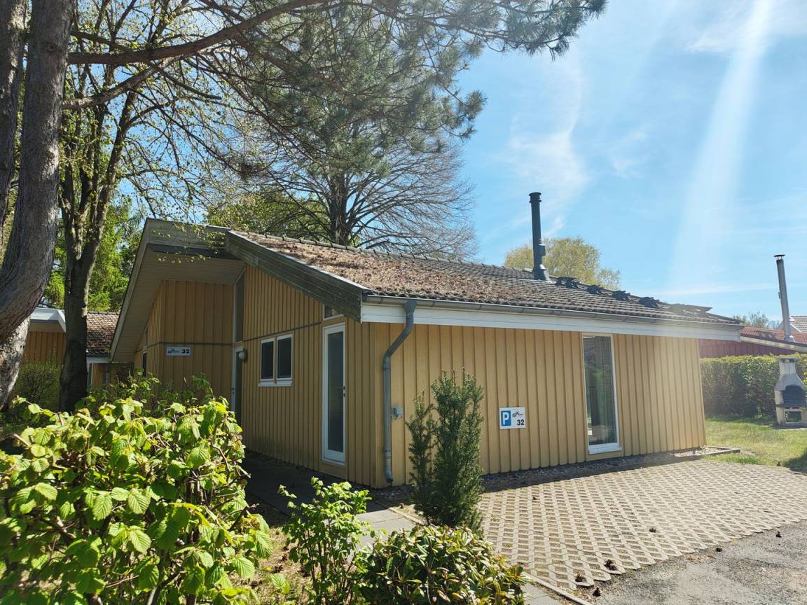 77 M² Ferienhaus ∙ 2 Schlafzimmer ∙ 4 Gäste - Kratzeburg