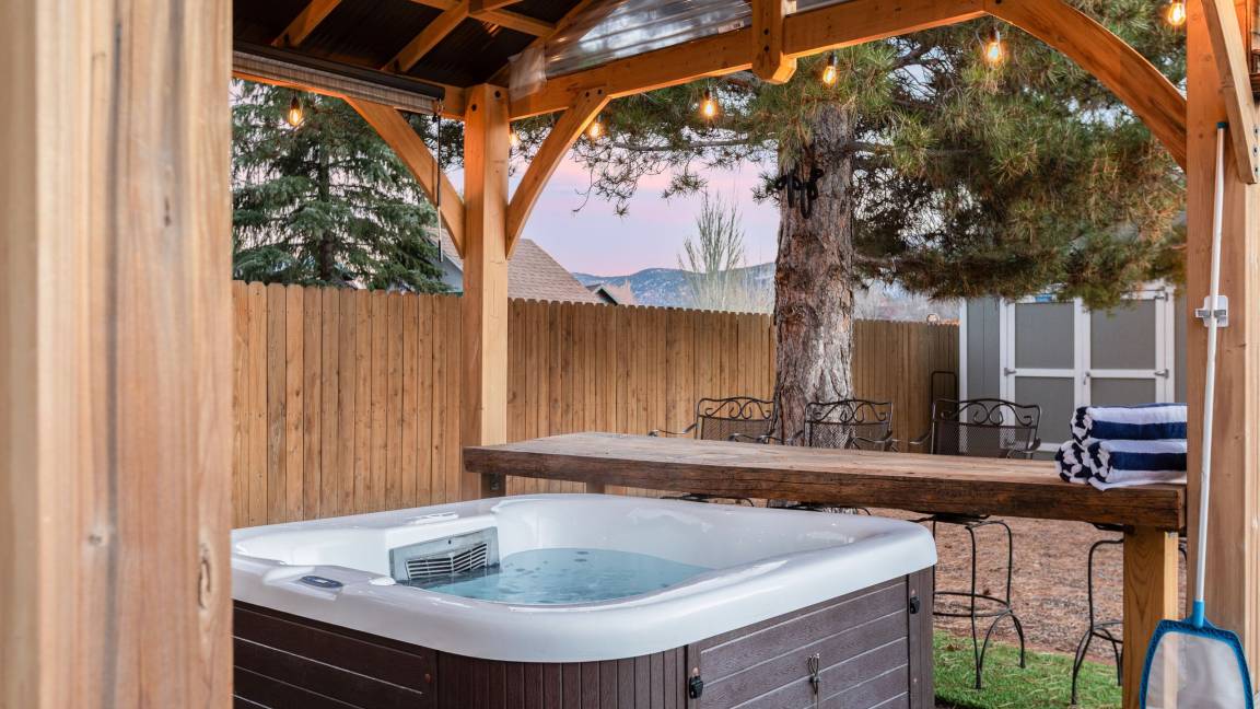 101 M² House ∙ 2 Bedrooms ∙ 6 Guests - Sugarloaf, CA