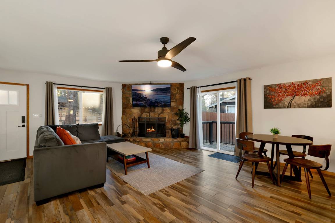 131 M² Cabin ∙ 3 Bedrooms ∙ 7 Guests - California