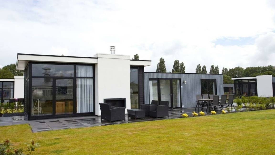 65 M² House ∙ 2 Bedrooms ∙ 4 Guests - Zeewolde