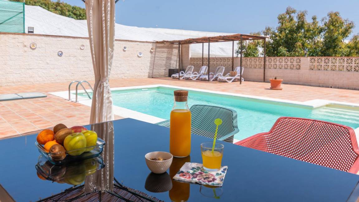 60 M² Casa ∙ 2 Habitaciones ∙ 4 Huéspedes - Torrox