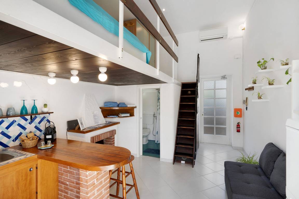 Casetta del Custode with sea view, Wi-Fi, and air conditioning