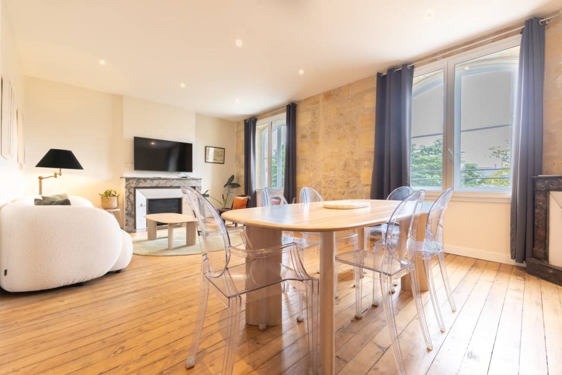 102 M² Ferienwohnung ∙ 3 Schlafzimmer ∙ 8 Gäste - Villenave-d'Ornon