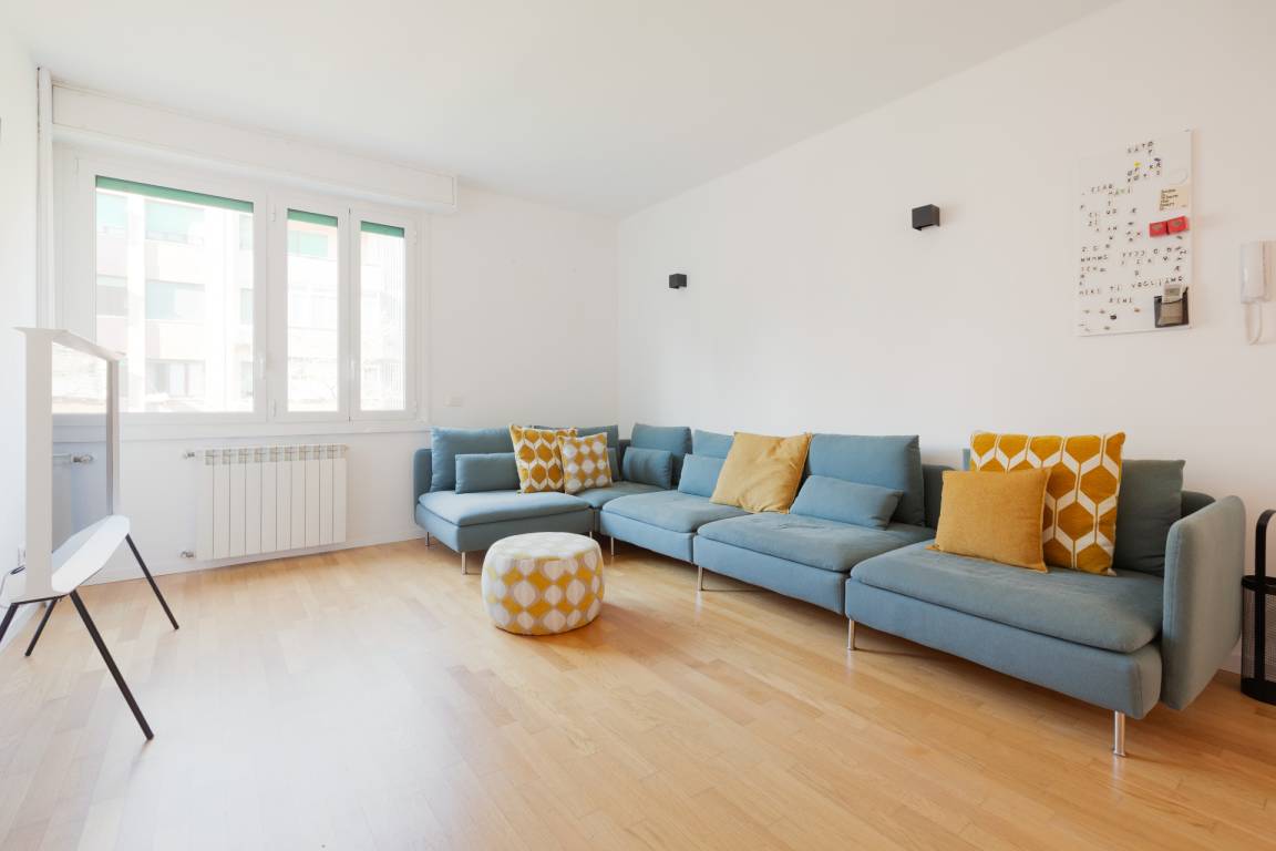90 M² Appartement ∙ 2 Slaapkamers ∙ 4 Gasten - Milaan