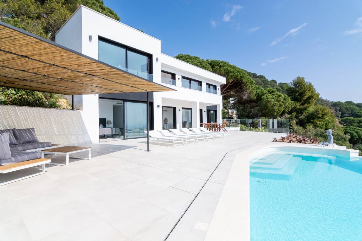 260 M² Villa ∙ 6 Schlafzimmer ∙ 12 Gäste - Blanes