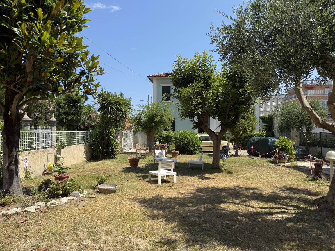 Apartment ∙ 3 Bedrooms ∙ 5 Guests - Senigallia