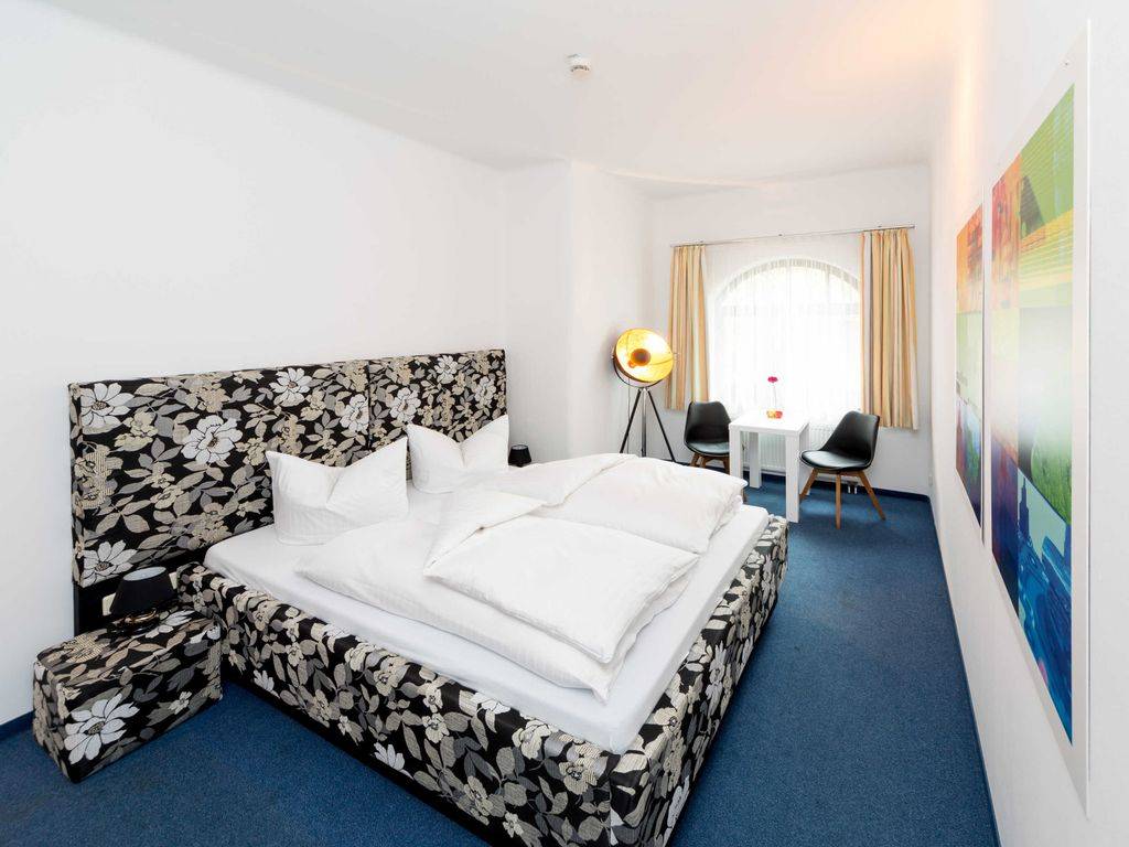 22 M² Hotel ∙ 1 Habitación ∙ 2 Huéspedes - Magdeburgo