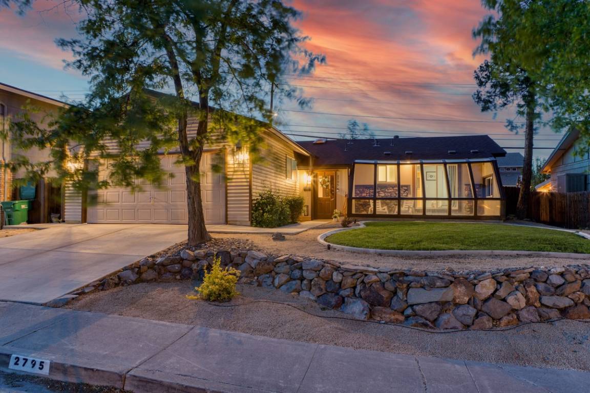 128 M² House ∙ 3 Bedrooms ∙ 8 Guests - Reno, NV