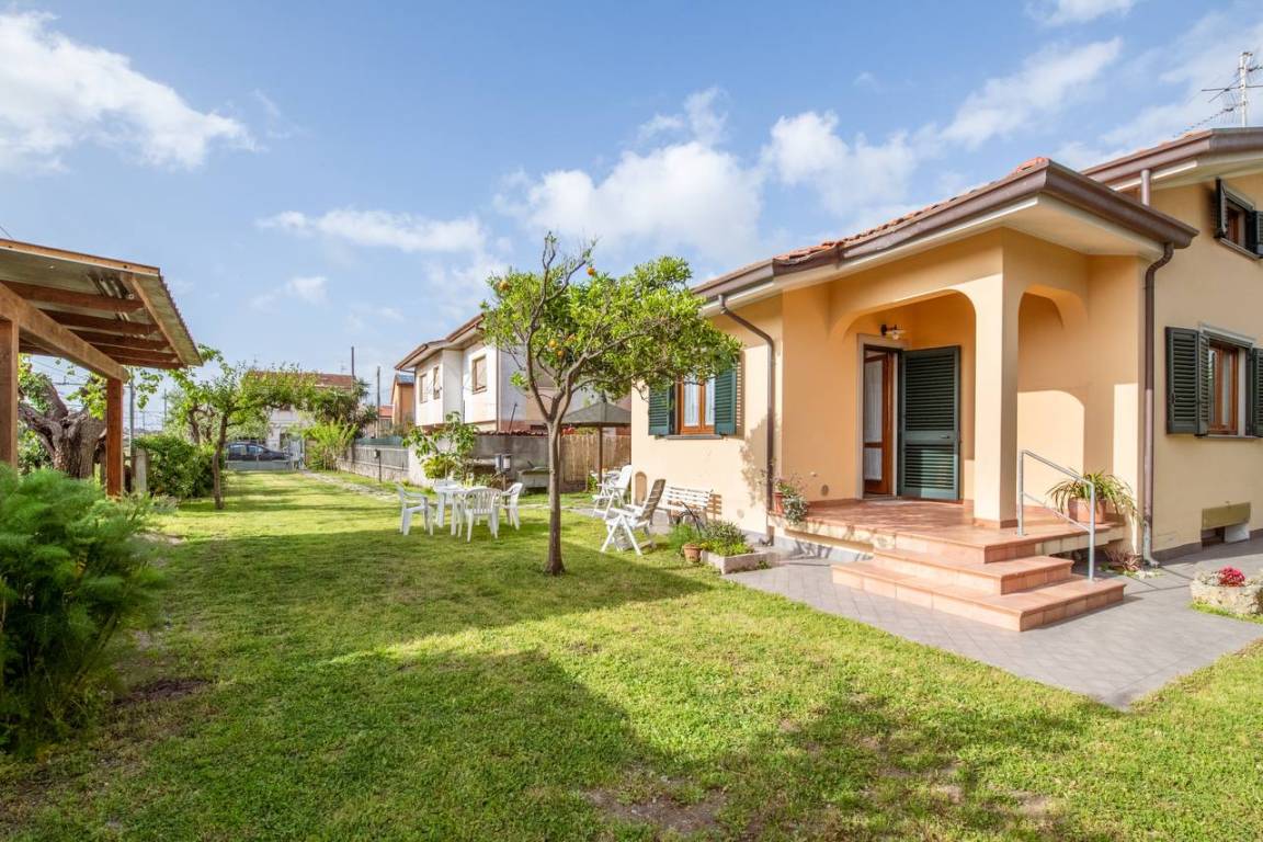 Casa ∙ 4 Habitaciones ∙ 8 Huéspedes - Viareggio