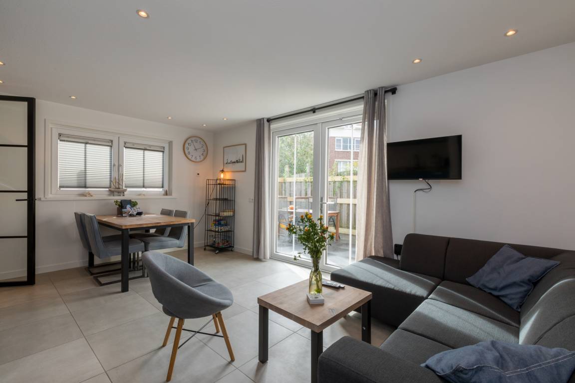65 M² Chalet ∙ 2 Bedrooms ∙ 4 Guests - Zoutelande