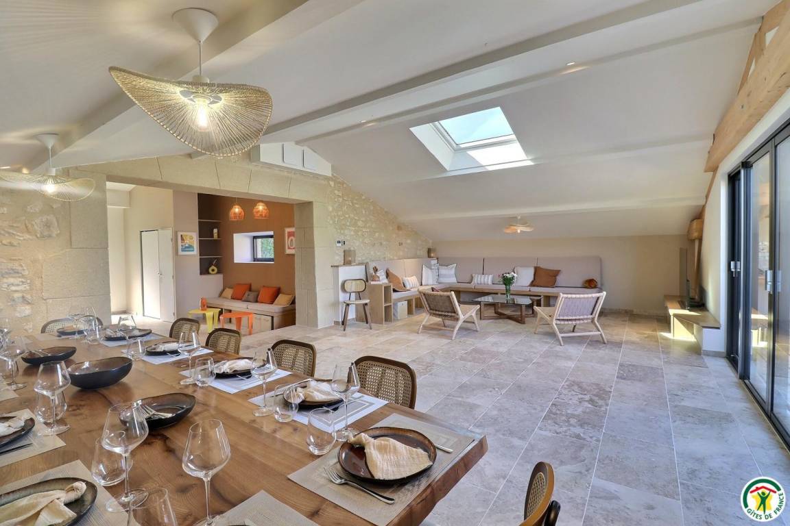 260 m² Gîte ∙ 7 Schlafzimmer ∙ 14 Gäste – Bild 1