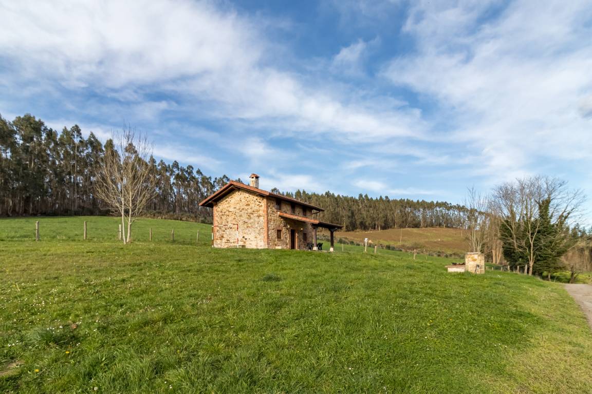 100 M² House ∙ 2 Bedrooms ∙ 6 Guests - Cantabria