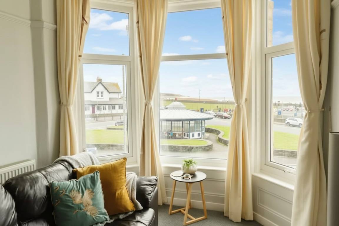 Apartment ∙ 2 Bedrooms ∙ 4 Guests - Llandudno