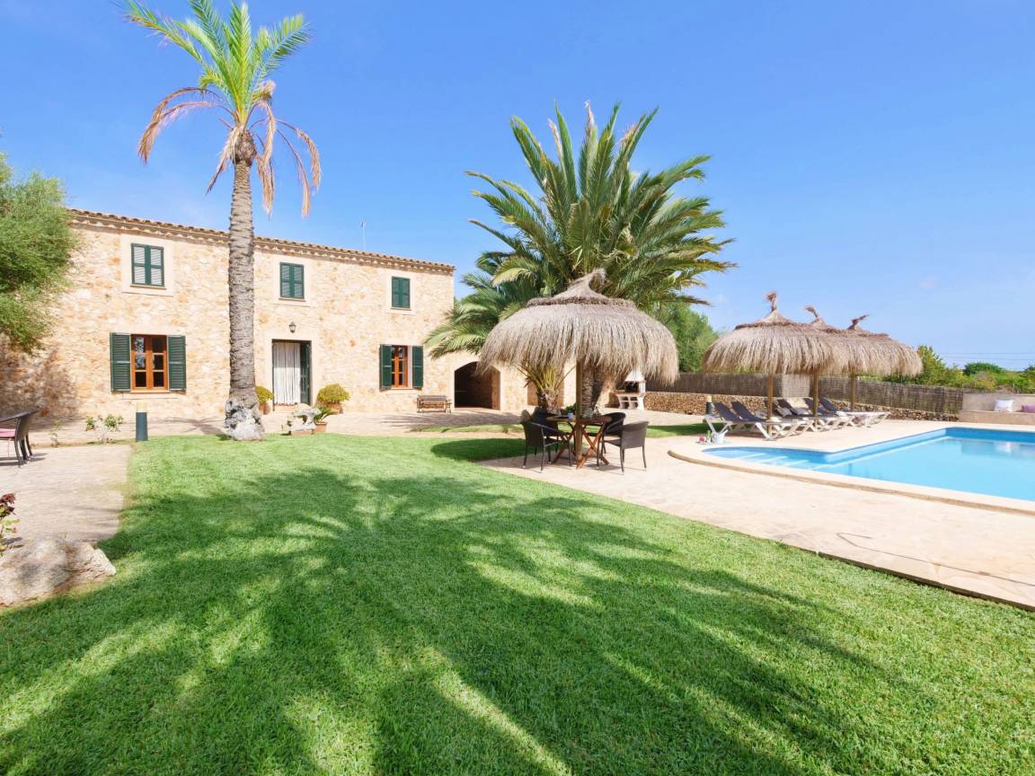 170 M² Huis ∙ 3 Slaapkamers ∙ 6 Gasten - Portocolom