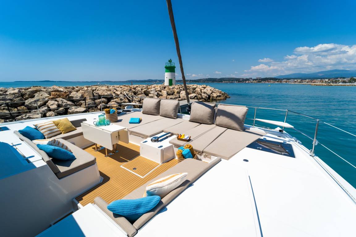 17 M² Houseboat ∙ 5 Bedrooms ∙ 10 Guests - Sardinia