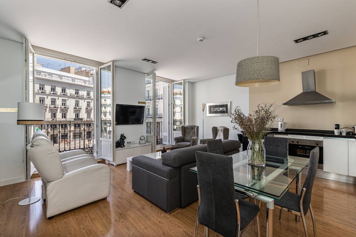 60 M² Apartamento ∙ 1 Habitación ∙ 4 Huéspedes - Estación de Sol - Madrid
