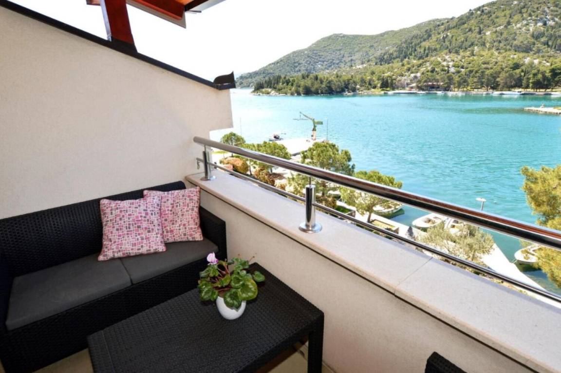 87 M² Apartamento ∙ 3 Habitaciones ∙ 6 Huéspedes - Ploče
