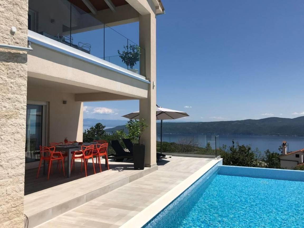 148 M² Apartment ∙ 2 Bedrooms ∙ 6 Guests - Mošćenička Draga