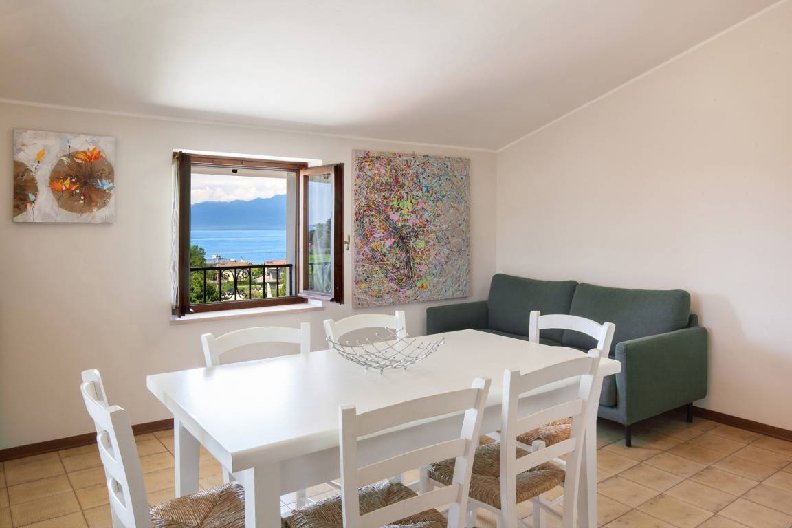 70 M² Apartment ∙ 2 Bedrooms ∙ 4 Guests - Lazise