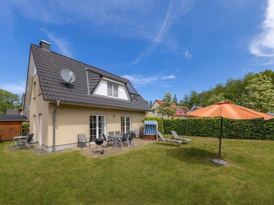89 M² Ferienhaus ∙ 4 Schlafzimmer ∙ 8 Gäste - Glowe