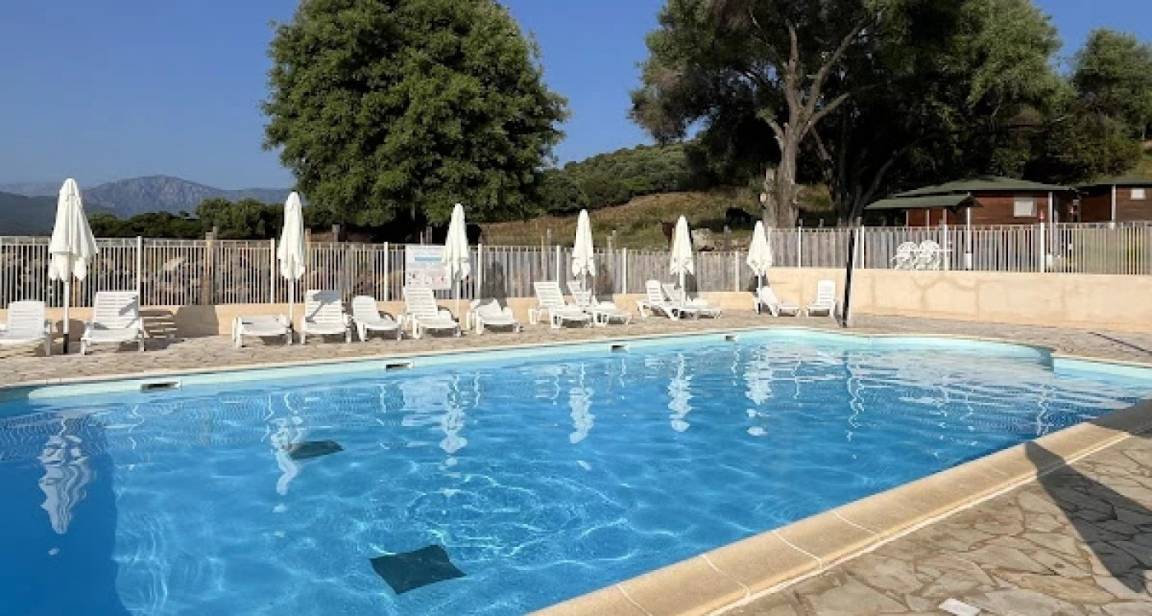 20 M² Camping ∙ 2 Chambres ∙ 5 Personnes - Corse-du-Sud