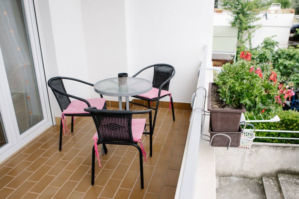 30 M² Apartament ∙ 1 Sypialnia ∙ 3 Gości - Tisno
