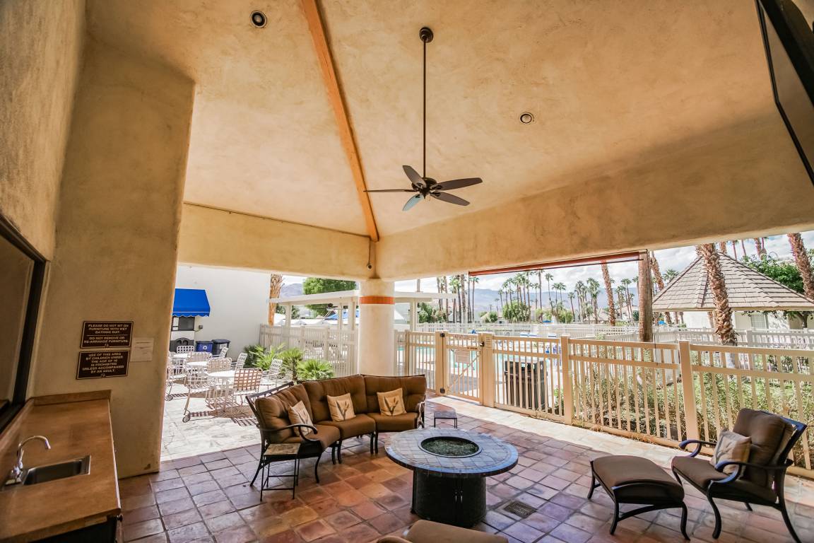 Condo ∙ 1 Bedroom ∙ 4 Guests - Indio, CA