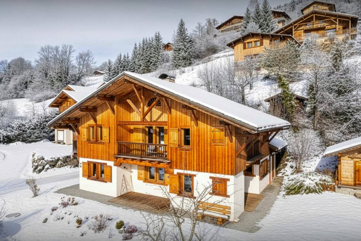 168 M² Chalet ∙ 5 Bedrooms ∙ 12 Guests - Samoëns