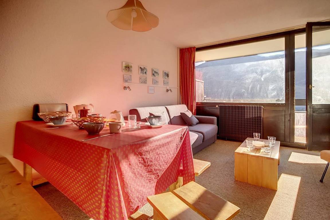 42 m² Ferienwohnung ∙ 1 Schlafzimmer ∙ 6 Gäste – Bild 3