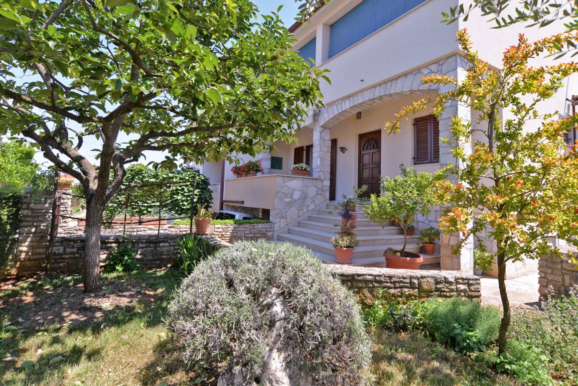 35 M² Ferienwohnung ∙ 1 Schlafzimmer ∙ 2 Gäste - Fažana