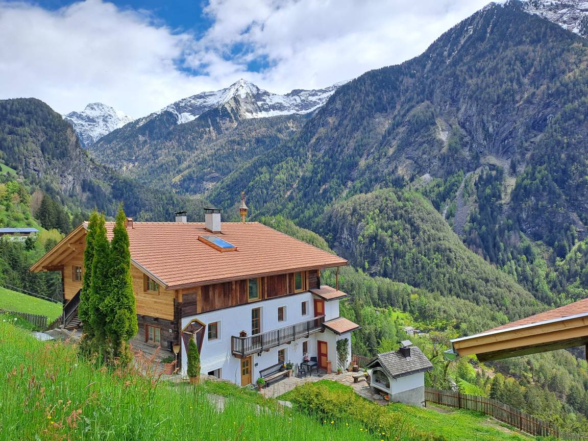 55 M² Ferienwohnung ∙ 1 Schlafzimmer ∙ 4 Gäste - Antholz Mittertal