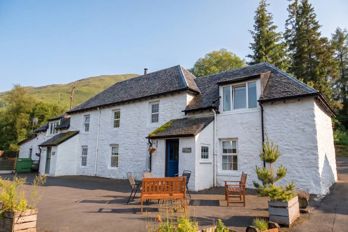 Cottage ∙ 2 Bedrooms ∙ 4 Guests - Crianlarich