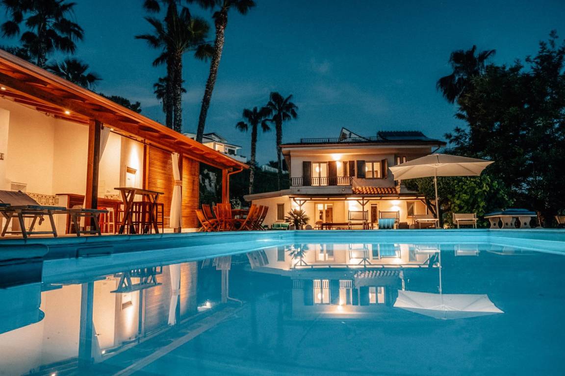 300 M² Villa Vacanza ∙ 6 Camere Da Letto ∙ 12 Ospiti - Tropea