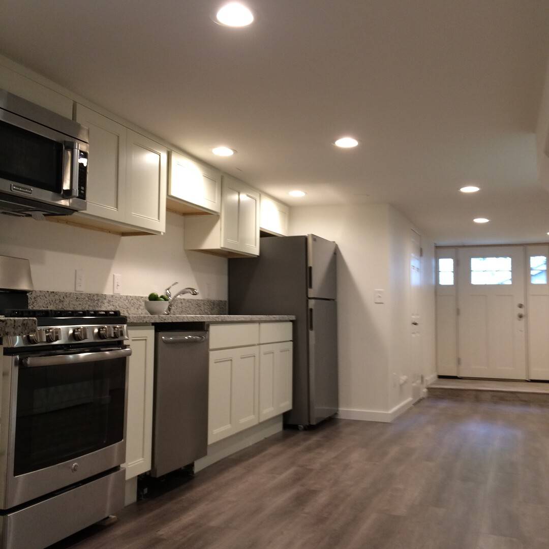 77 M² House ∙ 2 Bedrooms ∙ 4 Guests - Beaverton, OR
