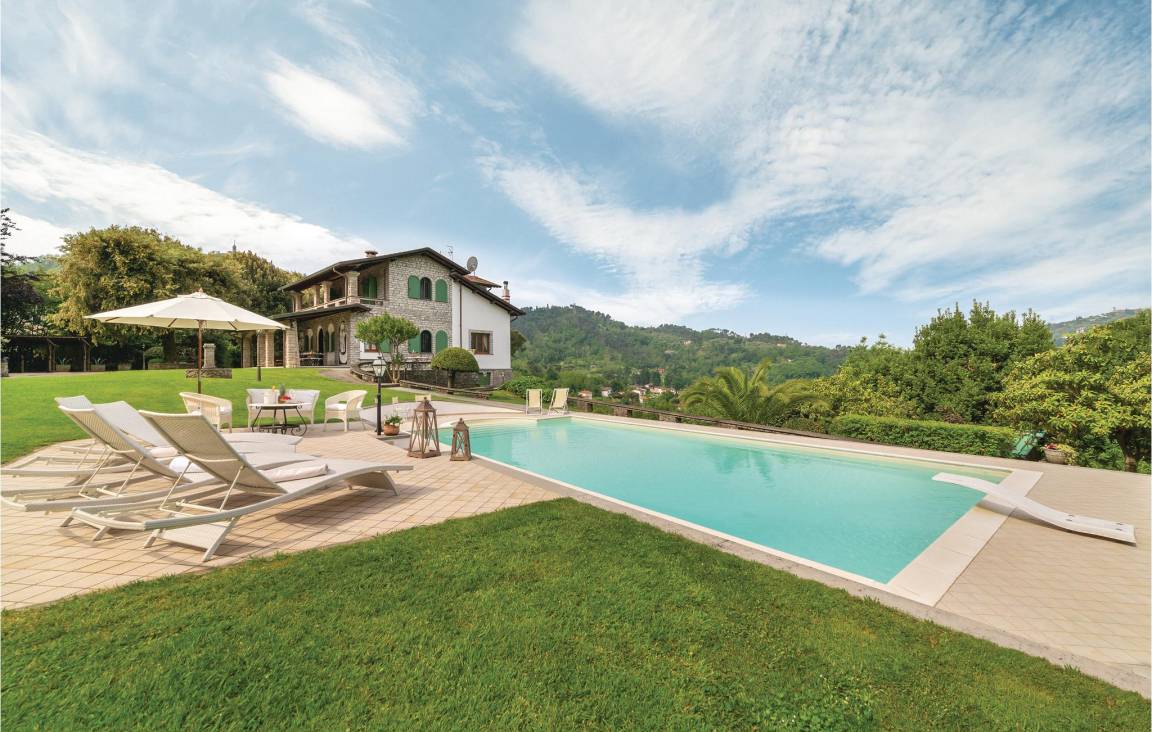 350 M² Casa ∙ 6 Camere Da Letto ∙ 11 Ospiti - Camaiore