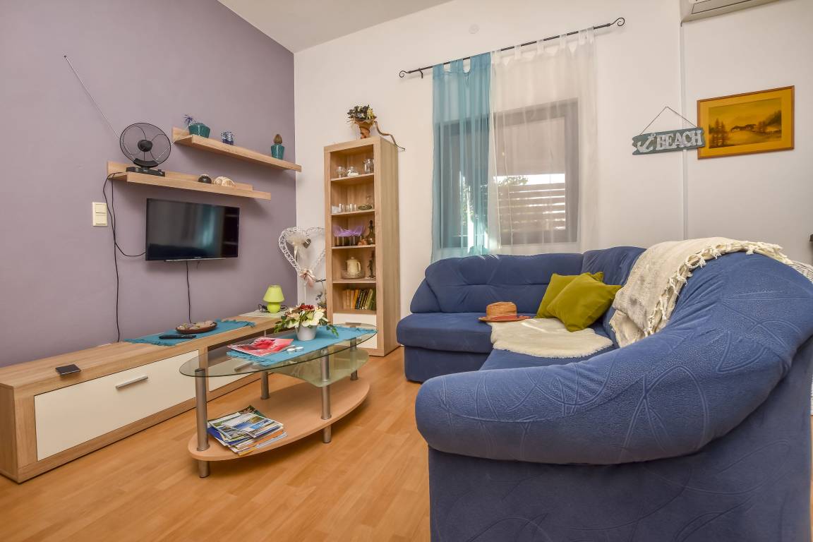 65 M² Apartment ∙ 2 Bedrooms ∙ 4 Guests - Murter