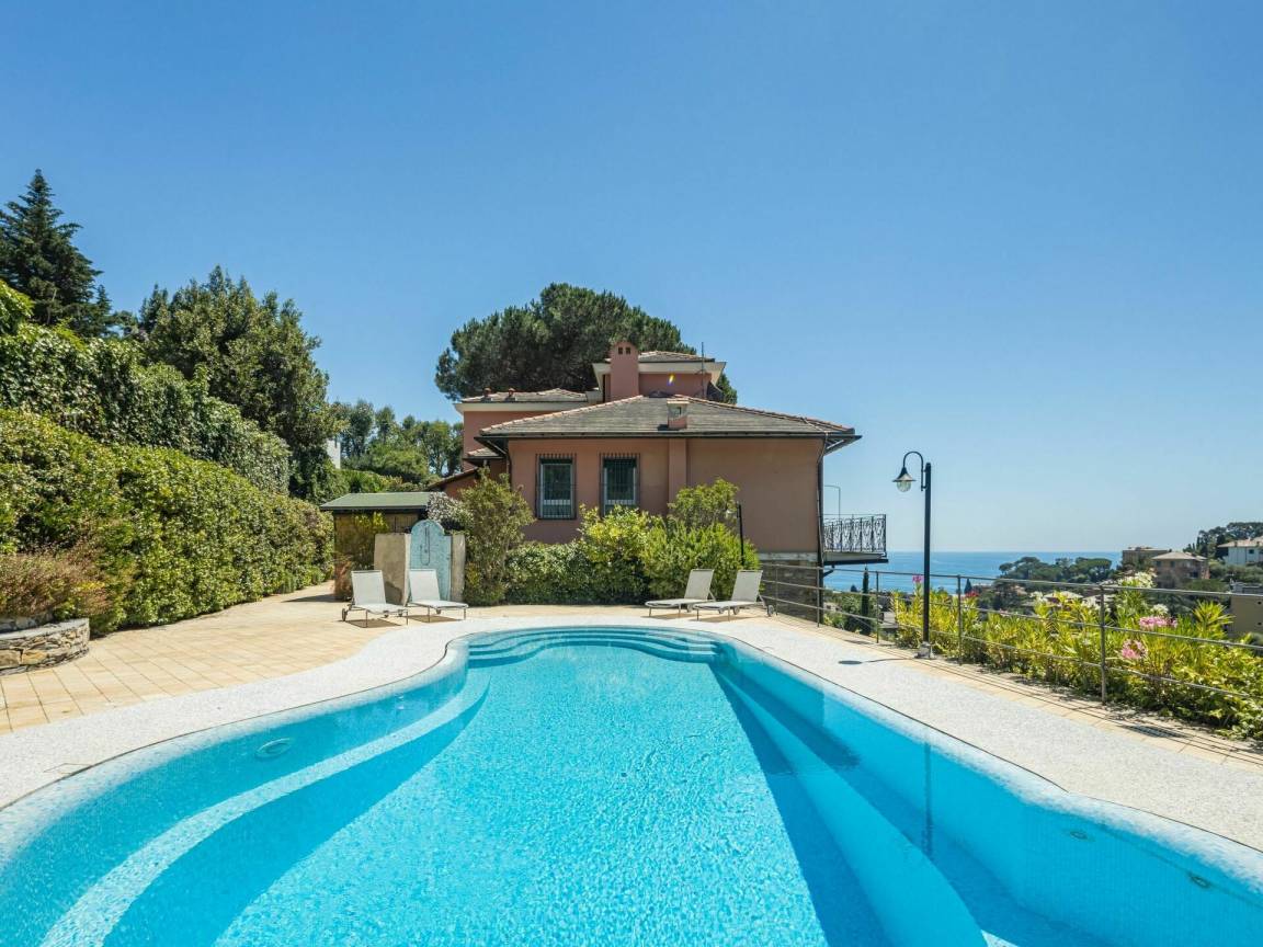 Casa a Rapallo con terrazza, piscina e giardino + bella vista
