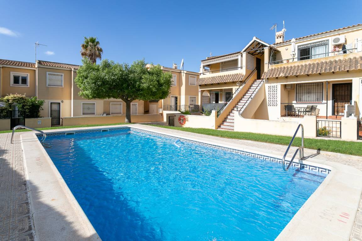 110 M² House ∙ 3 Bedrooms ∙ 9 Guests - Cabo Roig