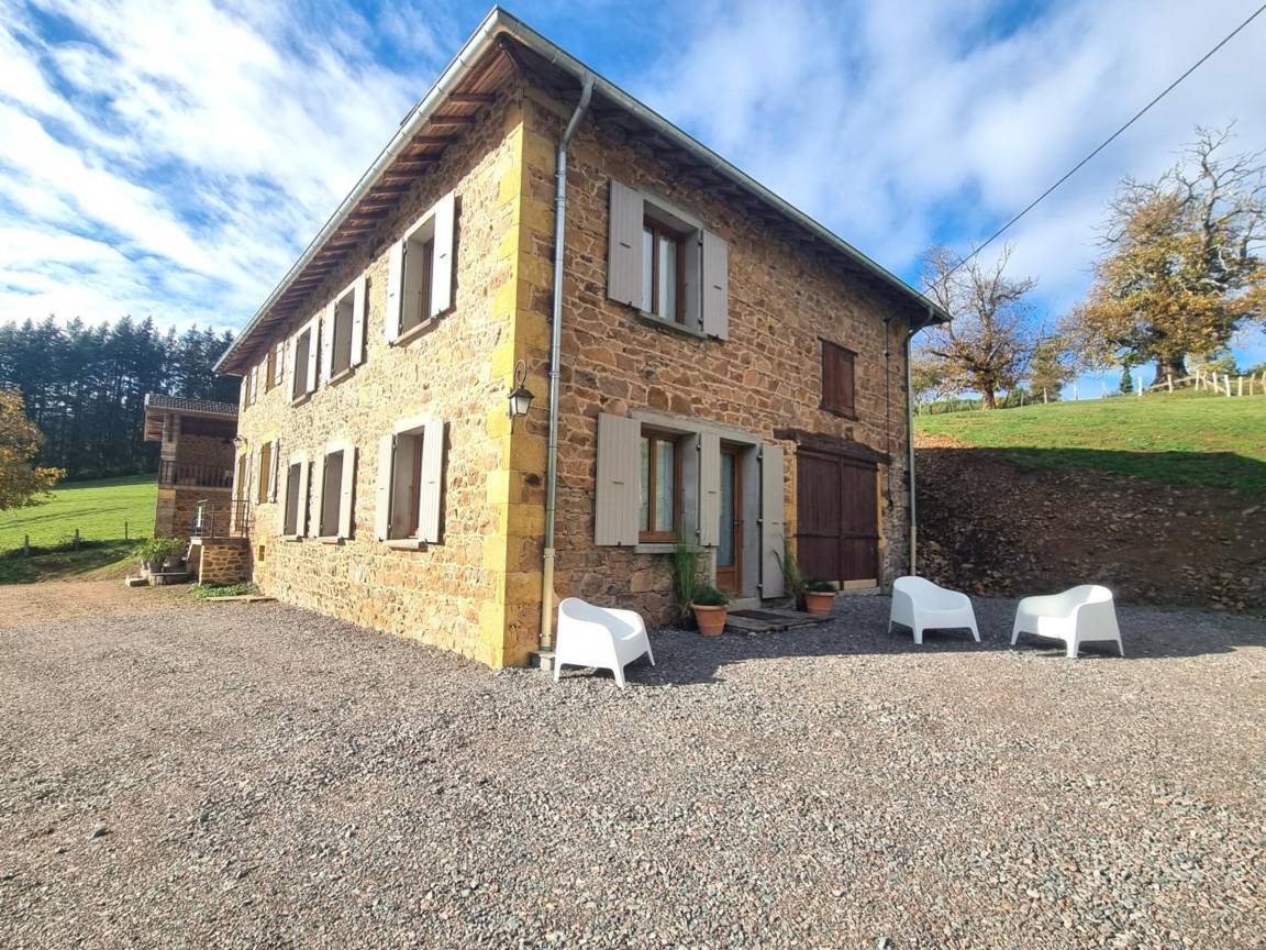 84 M² Cottage ∙ 2 Chambres ∙ 6 Personnes - Beaujolais