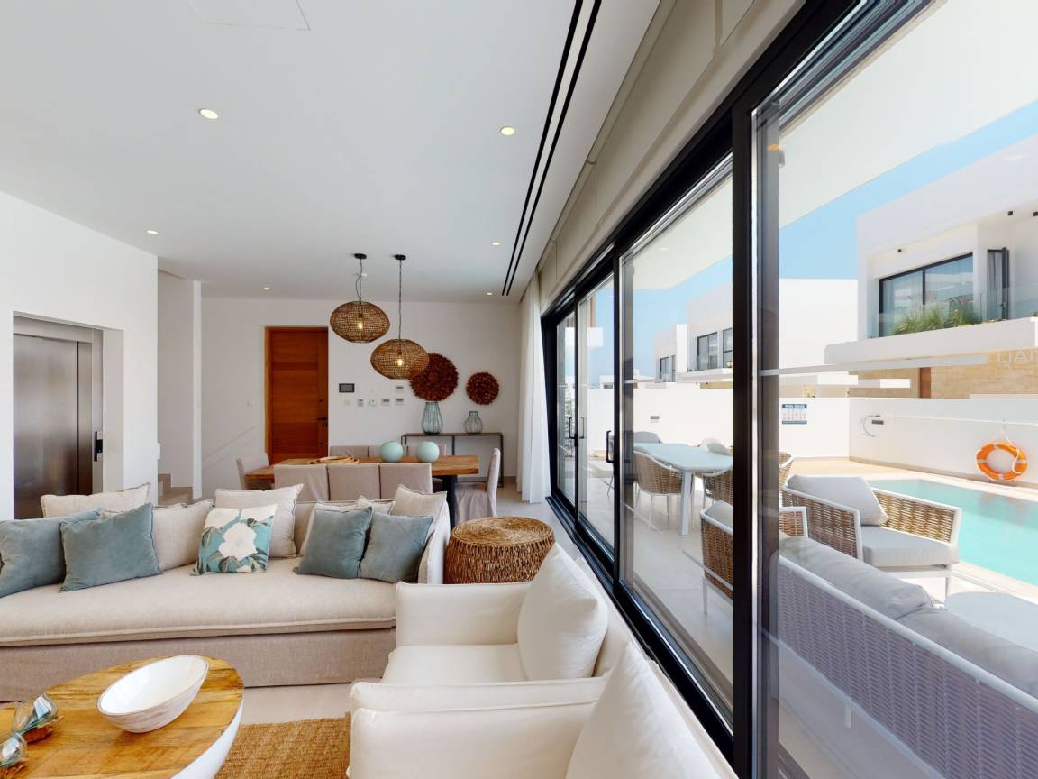 300 M² House ∙ 4 Bedrooms ∙ 8 Guests - Ayia Napa