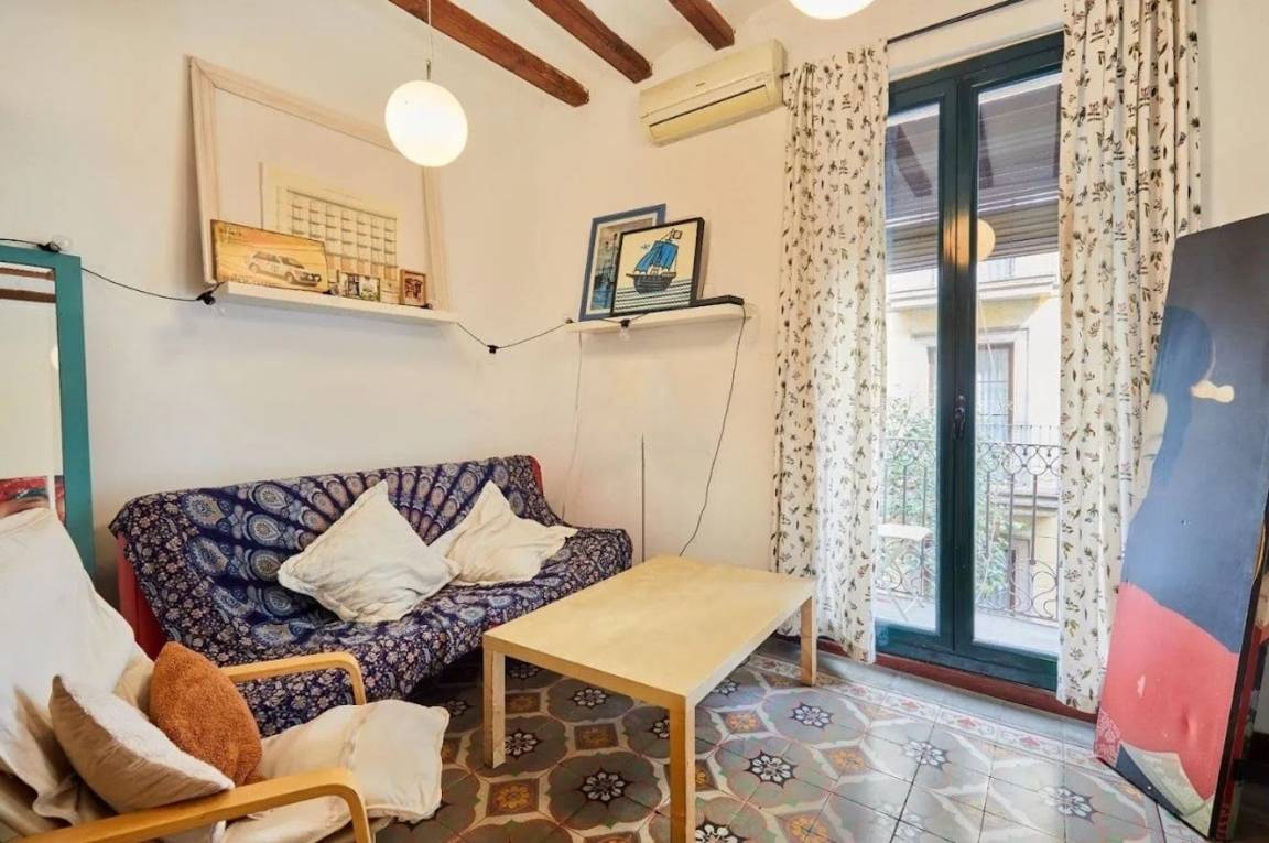 85 M² Apartment ∙ 4 Bedrooms ∙ 4 Guests - Barcelona
