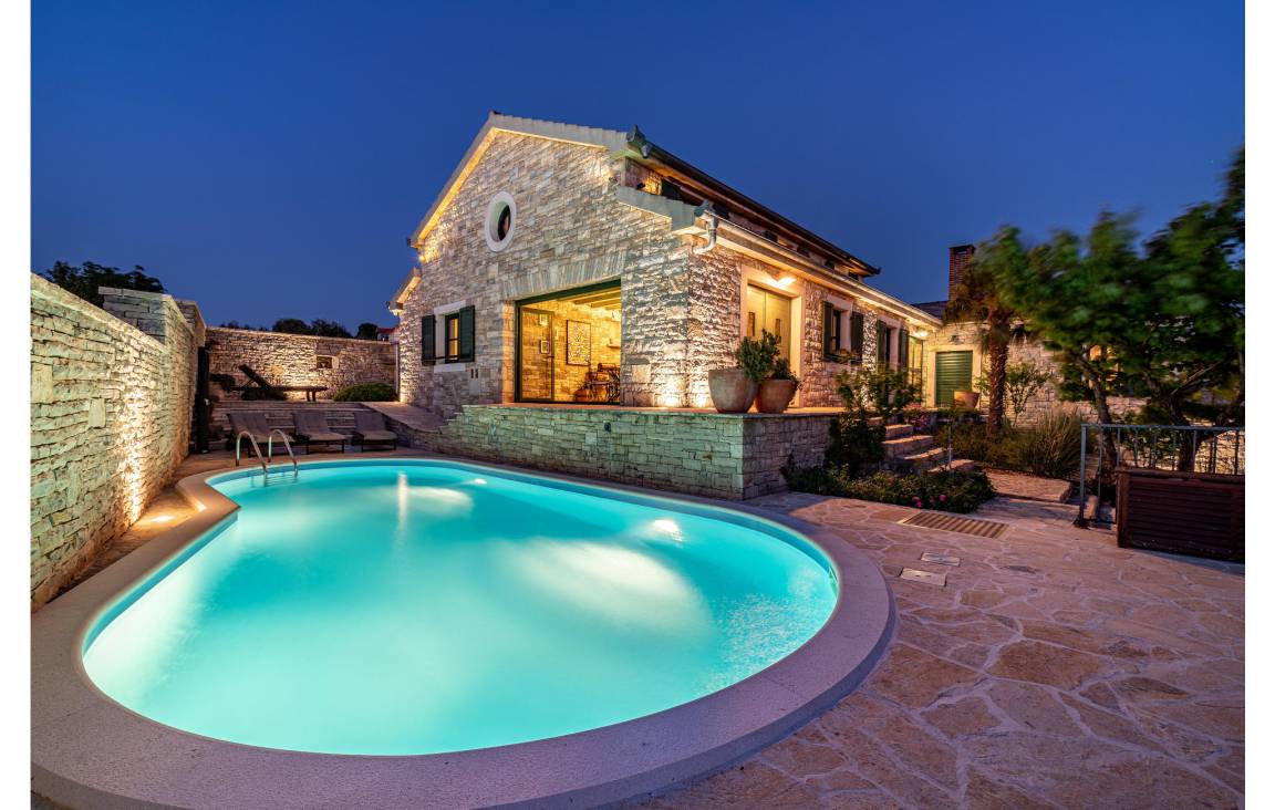 229 M² House ∙ 3 Bedrooms ∙ 7 Guests - Benkovac