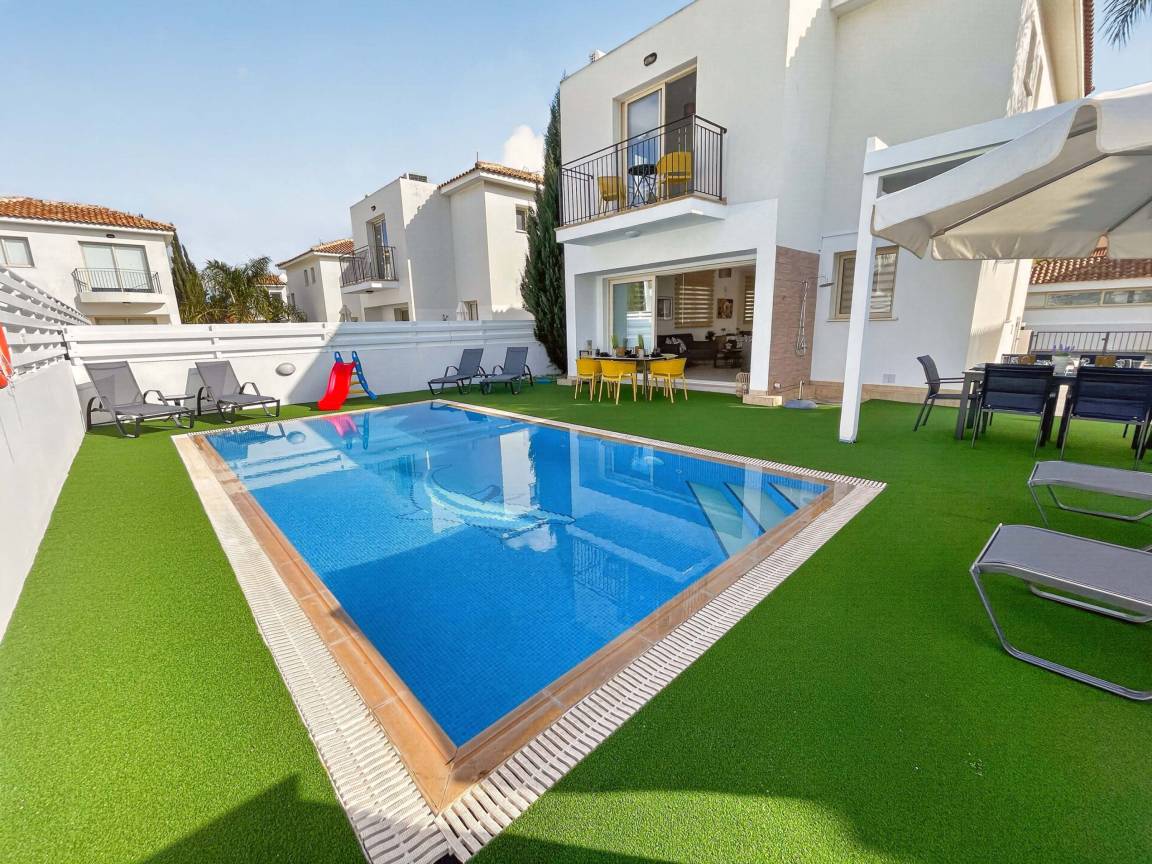 180 M² Appartement ∙ 3 Chambres ∙ 6 Personnes - Ayia Napa