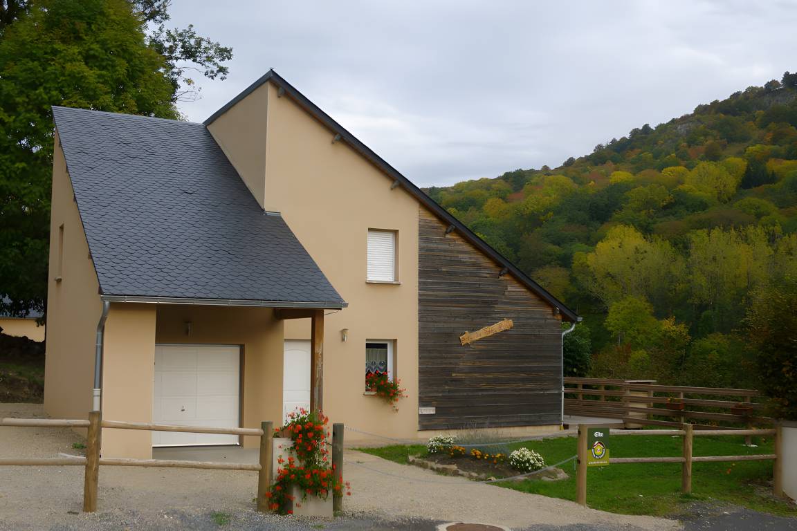 80 M² Chalet ∙ 3 Chambres ∙ 6 Personnes - Laguiole